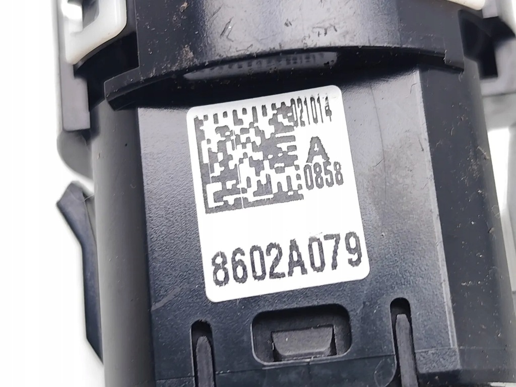 фото №7, Mitsubishi outlander переключатель блокировка мост 2015 suv 4/5dr 8602a079