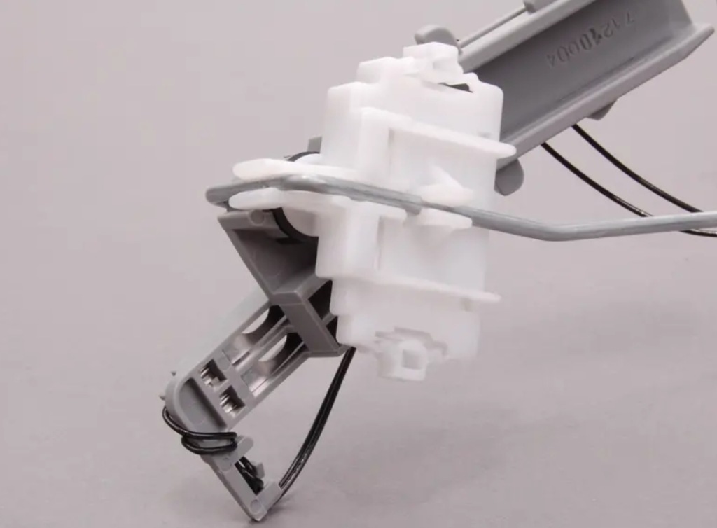 Bmw 7 e65 e66 e67 датчик уровня топлива 16117183795 7183795 оригинальный с Разборки