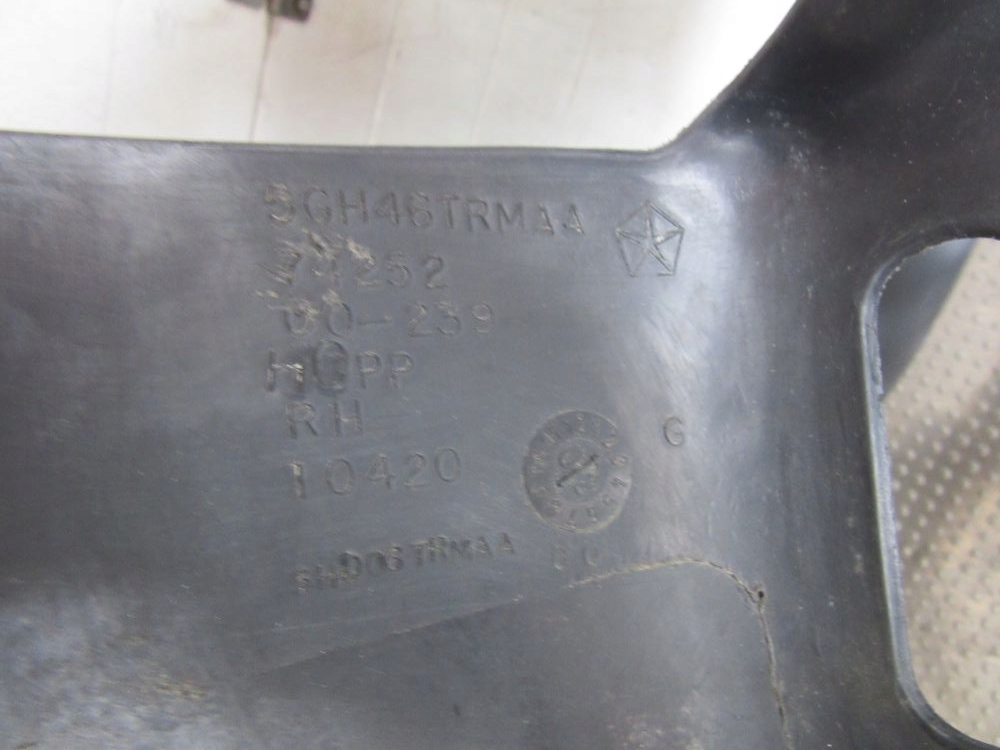 фото №6, Dodge dakota ii 2002 обшивка багажника лівий правий