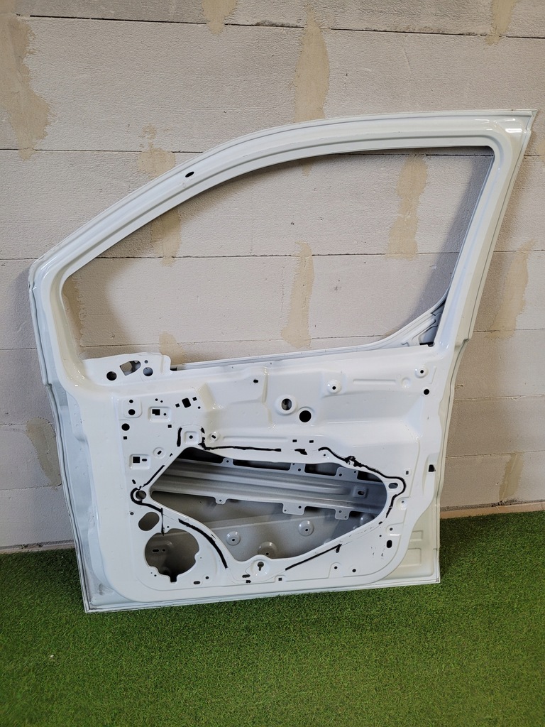 фото №7, Ford tourneo connect mk2 дверь правый перед правое передние