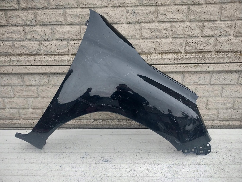 фото №1, Toyota hilux 15- крыло передний правый оригинал