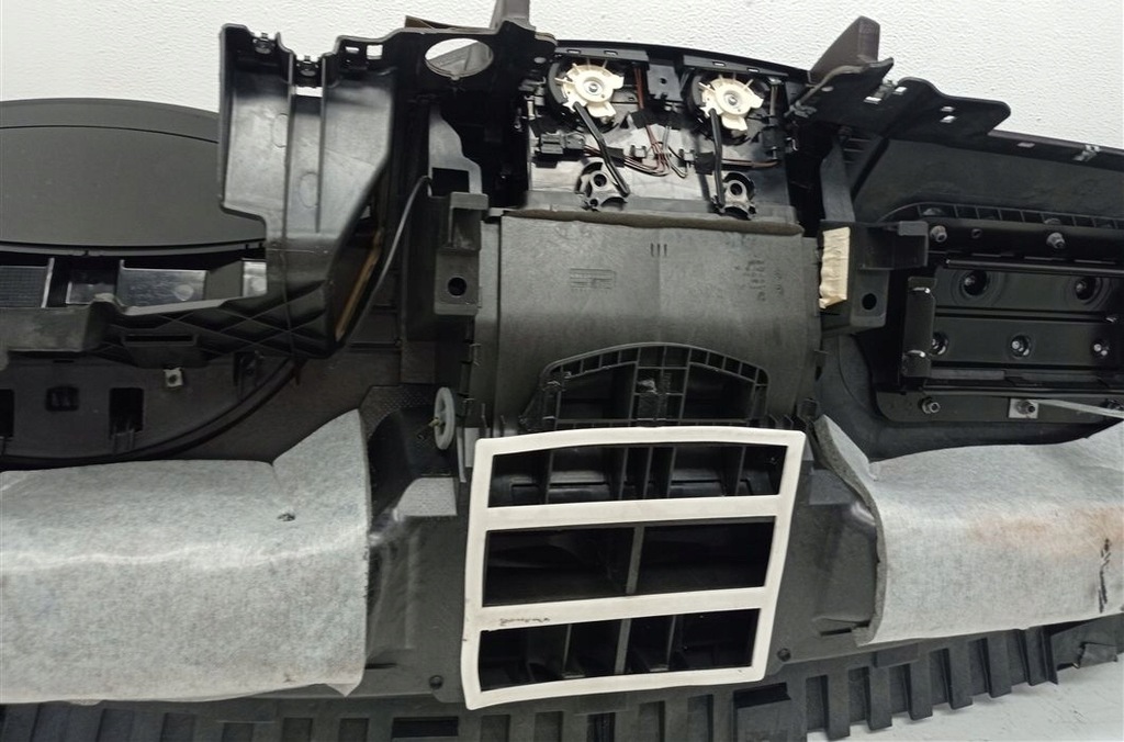 фото №11, Панель приладів приладова консоль панель приладів бардачок коричневий vw touareg 7l