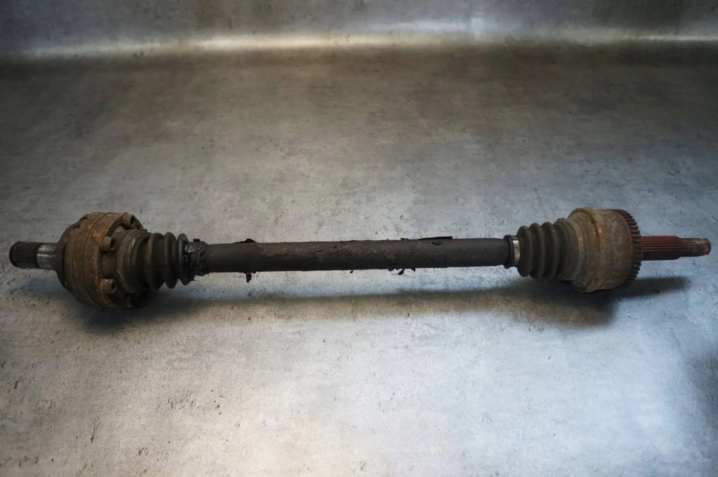 Купити Шарнір привідний вал задній задня ssangyong rodius 2 ii 2.2 e-xdi - 42300-21300