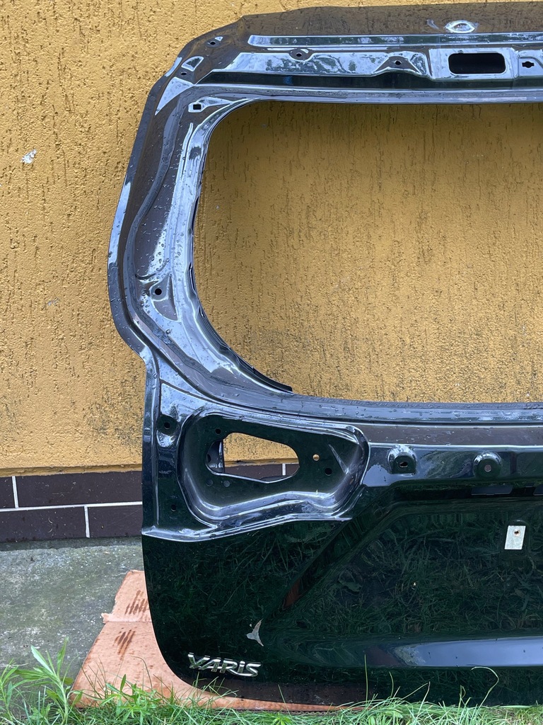 фото №4, Toyota yaris cross 21- крышка багажника багажника оригинал