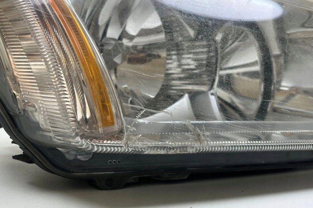 фото №8, Лампа правая передняя ford focus ii turnier da_ 4m5113w029af 1.6l дизель