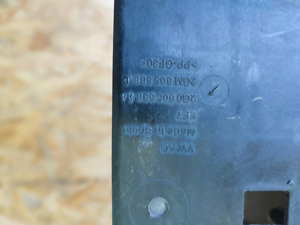 Vw polo 2go ремінь підсилювач передні оригінал 17-24 в гарному стані Зі Шроту