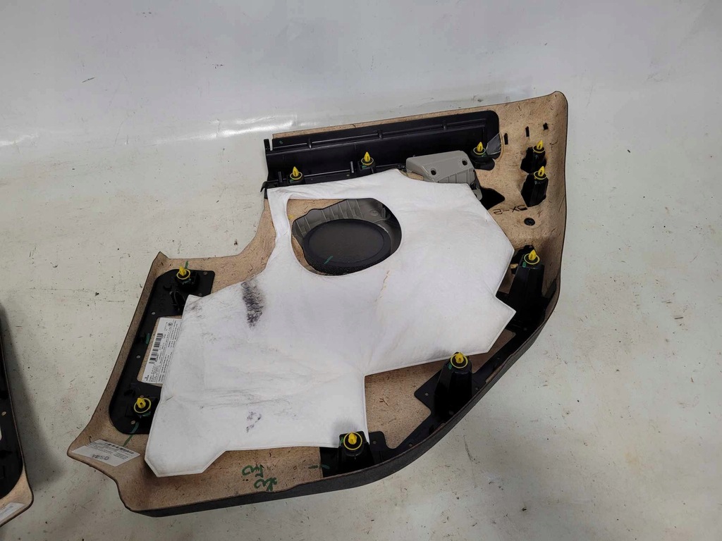 фото №7, Обшивка дверь задняя левый правый кожа bmw i3