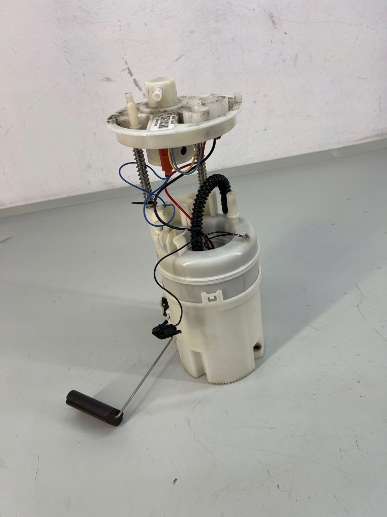 Купить Насос топлива bmw x5 e70 7164309