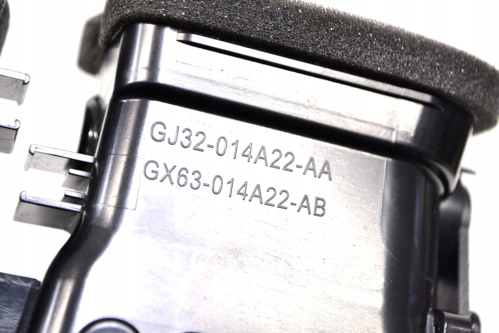 фото №6, Jaguar e-pace 2019 інший елементи тунель середнього