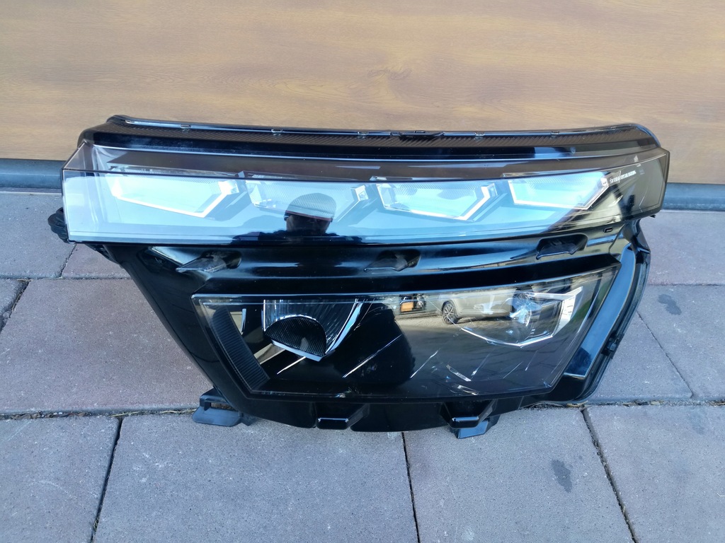 фото №1, Лампа передняя левая---- skoda kamiq full led 2019 eu идеальное состояние