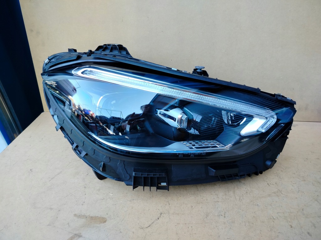 фото №7, Mercedes c-klasa w206 digital лампа права ліва