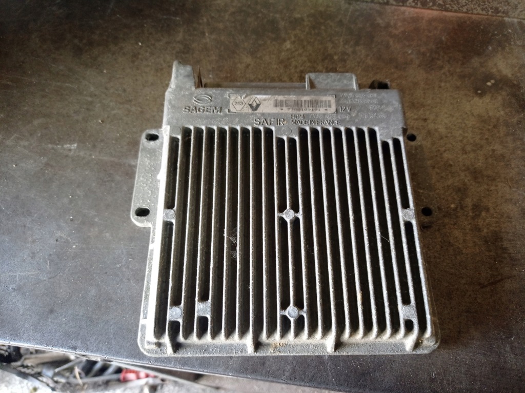 фото №1, Renault - бортовий комп'ютер 7700109191