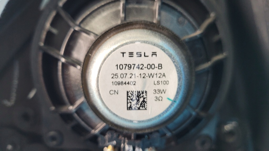 Tesla model 3 21r обшивка оббивка двері правий задній 1588129-02-b Доставка