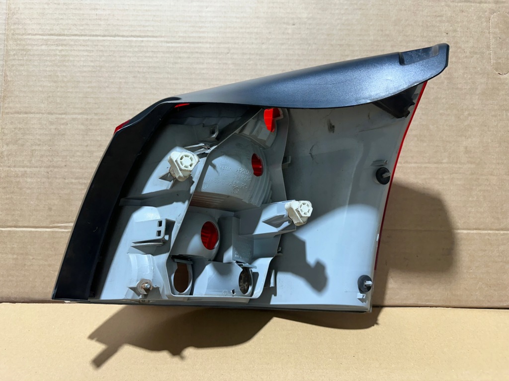 Opel signum лампа задня ліва europa 13159861 Недорого