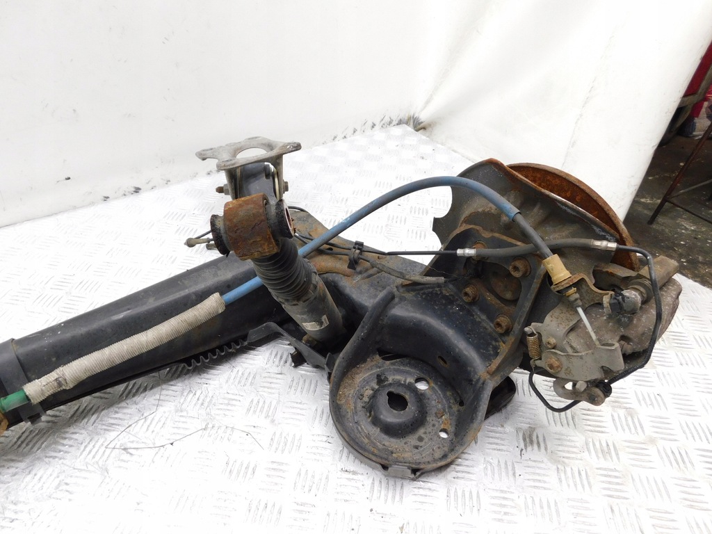 фото №7, Балка oś задня - peugeot 5008 i 0u 09-16