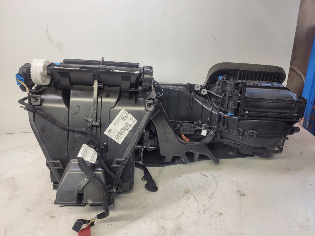 фото №5, Отопитель комплектная audi a3 8p lift 8p1820003d