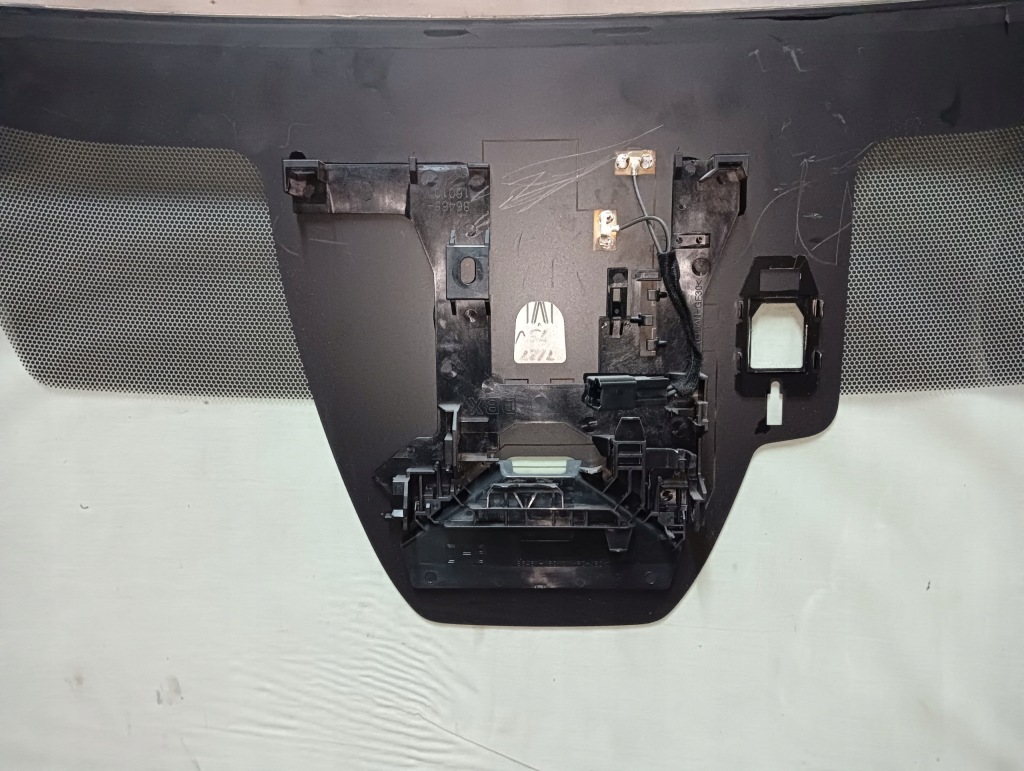 фото №4, Стекло передняя toyota corolla cross 2021- камера датчик оригинал