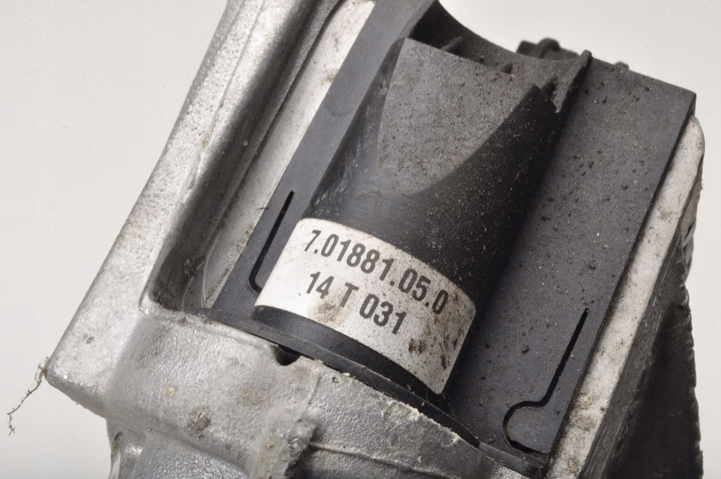 фото №6, Jaguar xj x351 land rover 3.0 sdv6 клапан egr 701881050