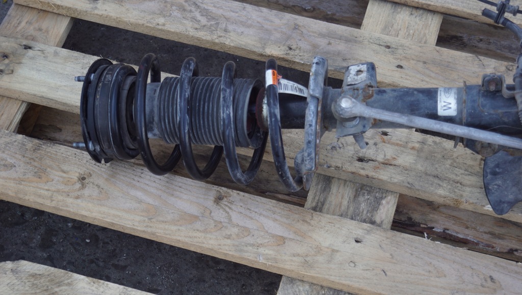 фото №9, Поворотный кулак левый перед ford mustang v gt 4.6 05-09