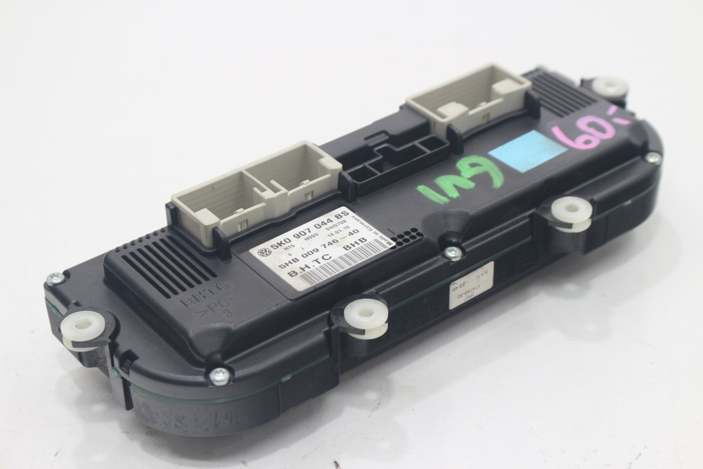 фото №8, Панель кондиционера 5k0907044bs golf vi