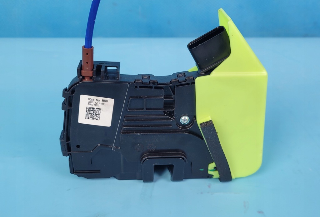 фото №1, Kia sportage v 23r замок дверь правый перед 81320-r2000