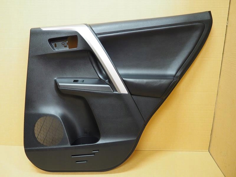 фото №1, Обивка дверь правых задних rav4 iv