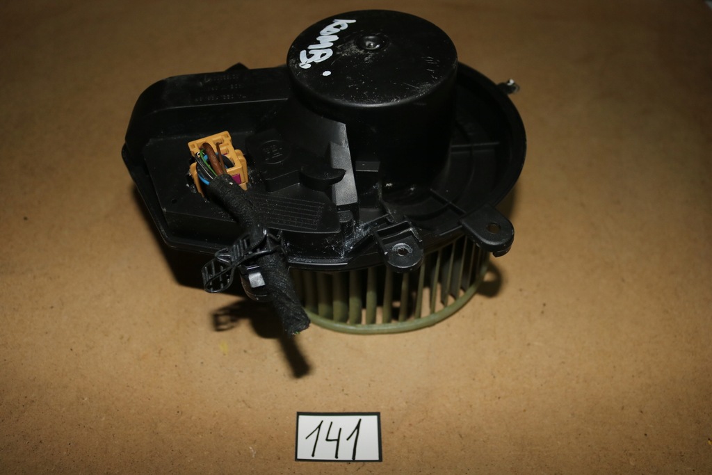 фото №6, Volkswagen b5 kombi вентилятор повітродувка обдув 8d1820021