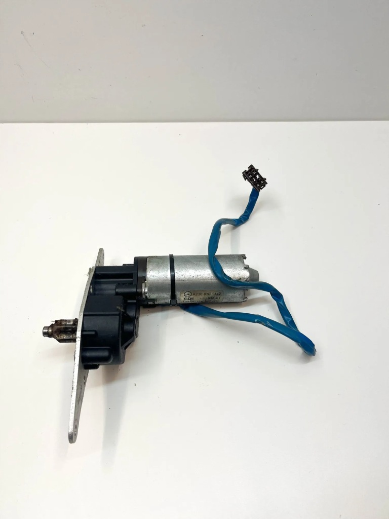 Купити Електропроводка сидіння mercedes-benz sl r230 a2308201142 33377885 5.0l