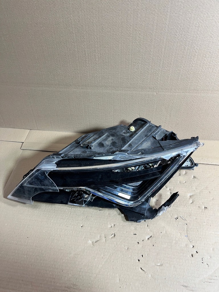 фото №1, Лампа левый перед eu 5f1941007a full led seat leon iii 3 5f