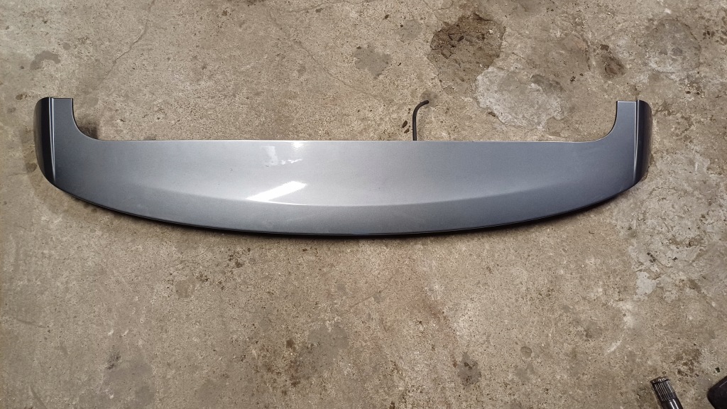 фото №1, Hyundai ix35 спойлер спойлер кришки багажника 87210-2y000