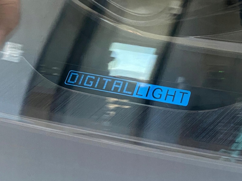 фото №13, Mercedes eqe 295 лампа передня ліва digital led