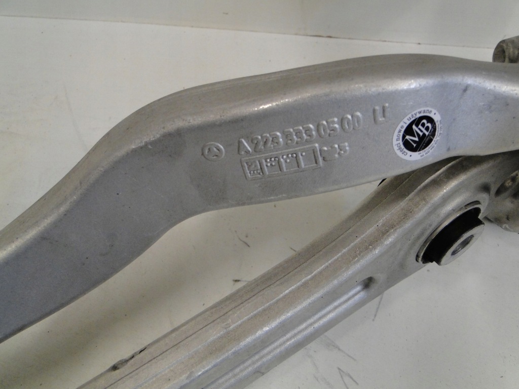 Mercedes s klasa 223 поворотный кулак передняя левая рычаги 4matic a2233323100 Цена