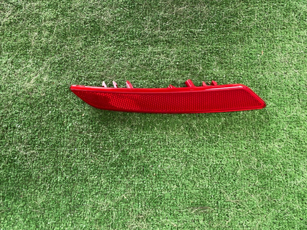 фото №11, Jaguar i-pace правая накладка бампера заднего