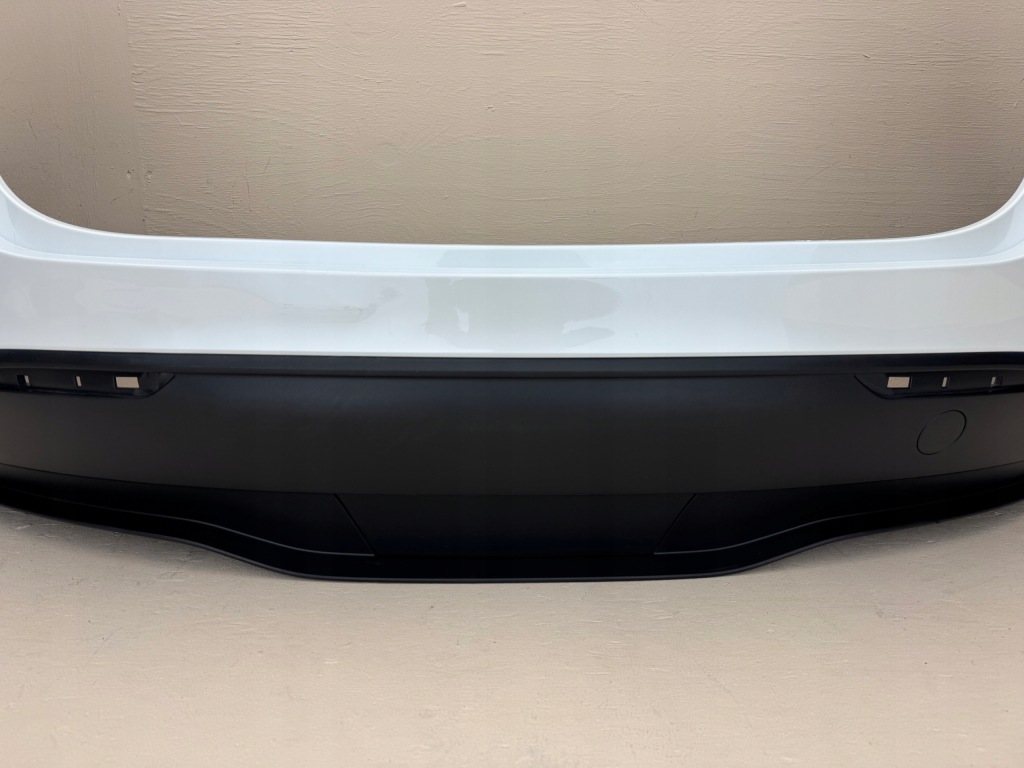 Tesla model y 20r- бампер задня задній задня в Україні