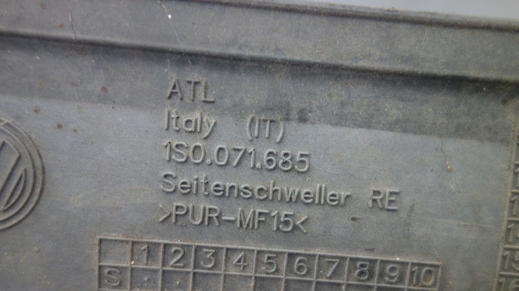 фото №6, Vw up sport правый порог молдинг порог правая // 361