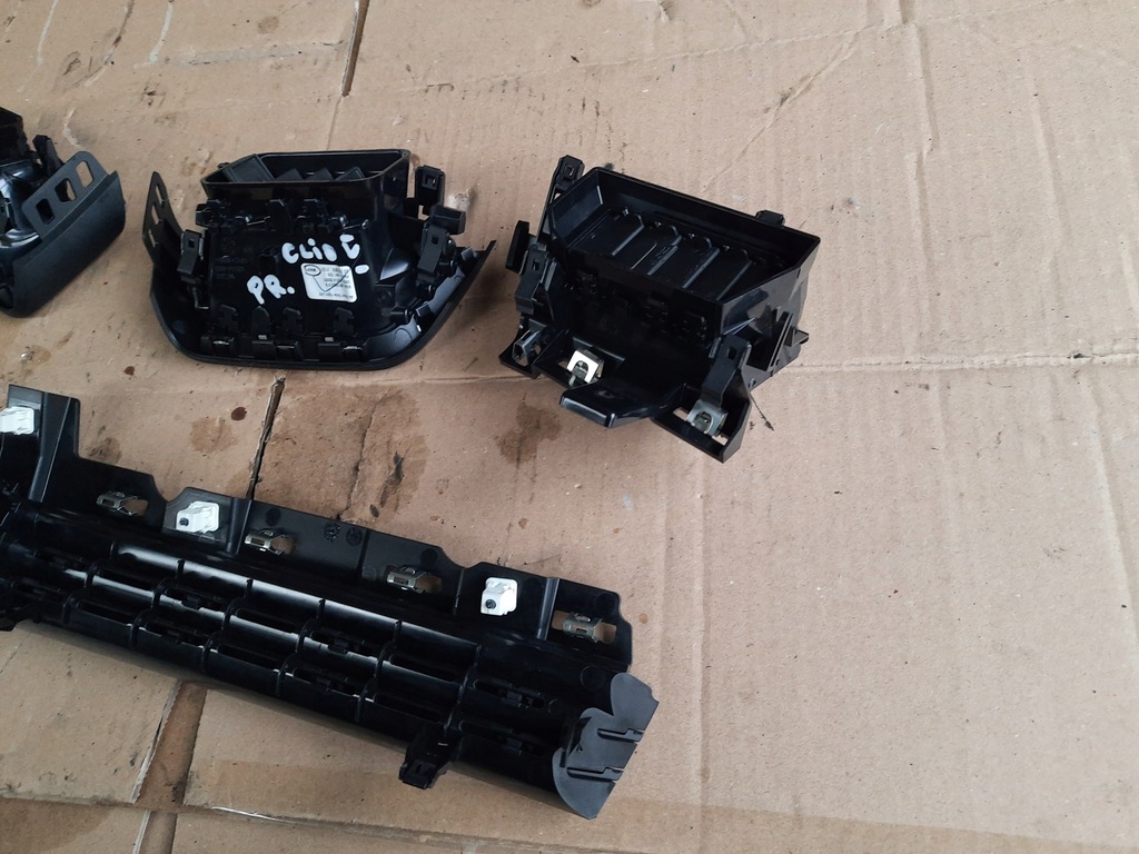 фото №8, Clio v решётка решётки обдув комплект