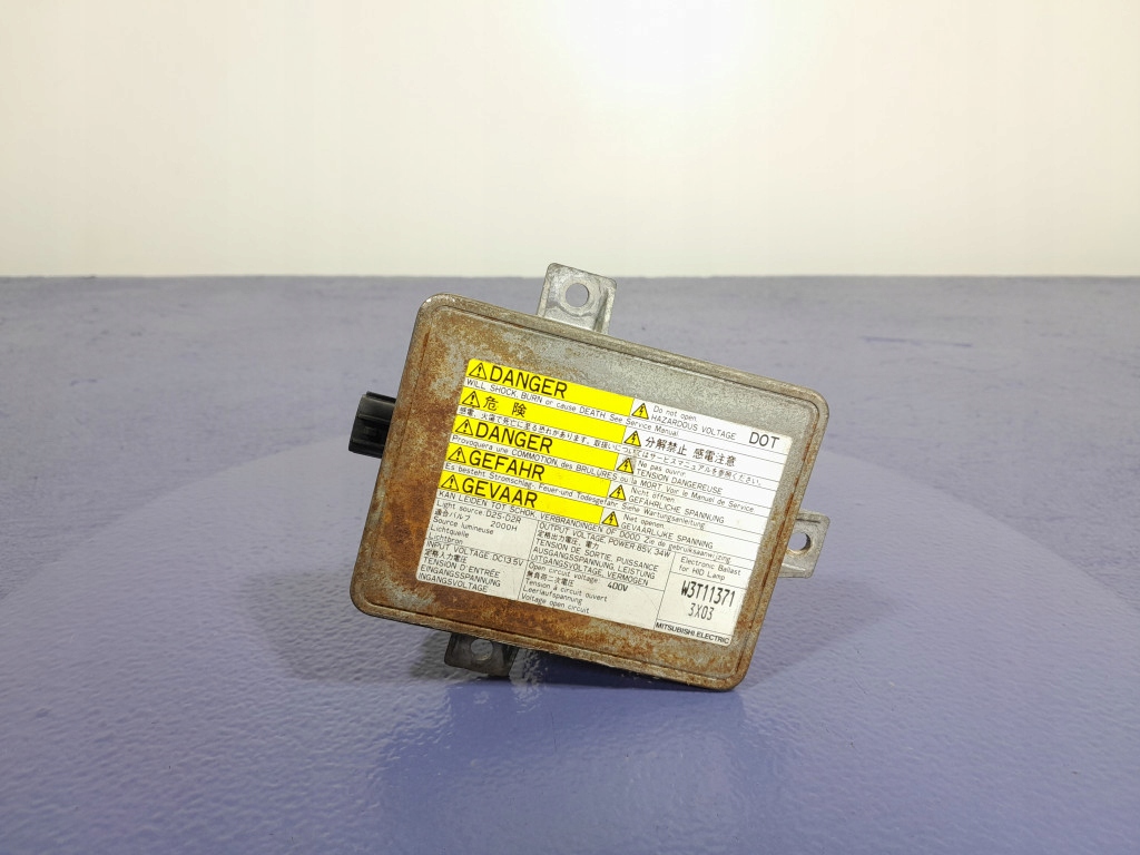 фото №1, Mazda 3 bk перетворювач світла ксенон w3t11371