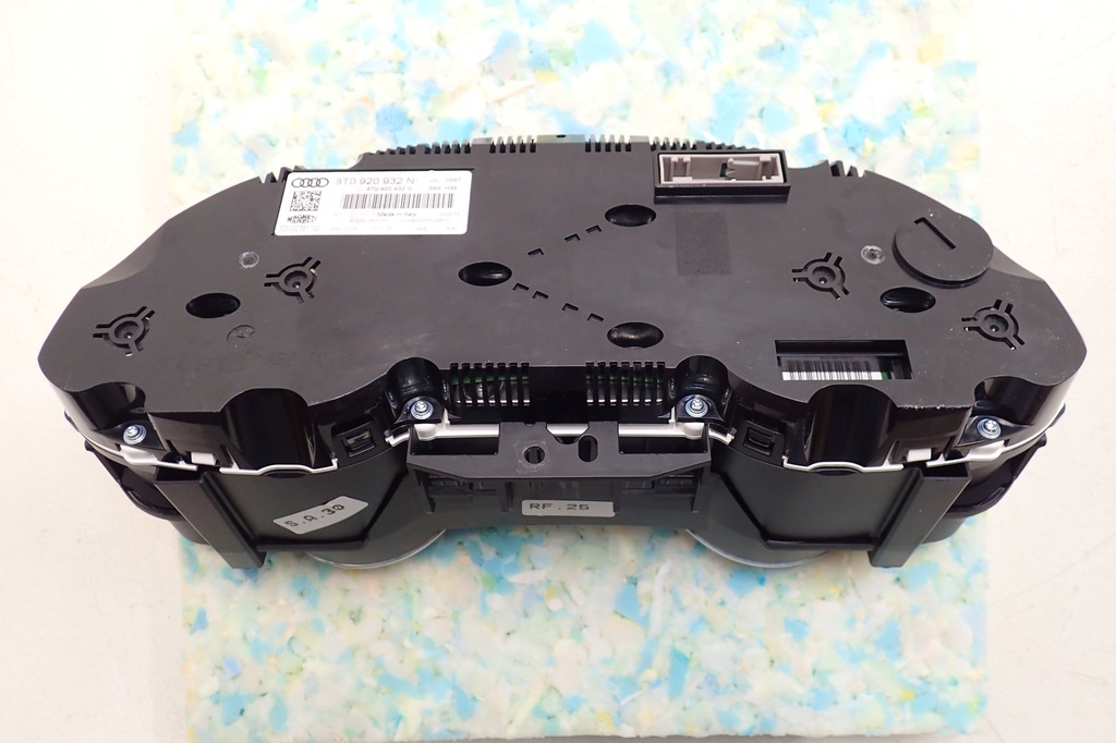 фото №9, Audi a5 8t lift счетчик 2.0tdi 8t0920932n