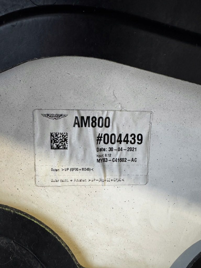 фото №8, Кришка багажника задня накладка кришка aston martin dbx