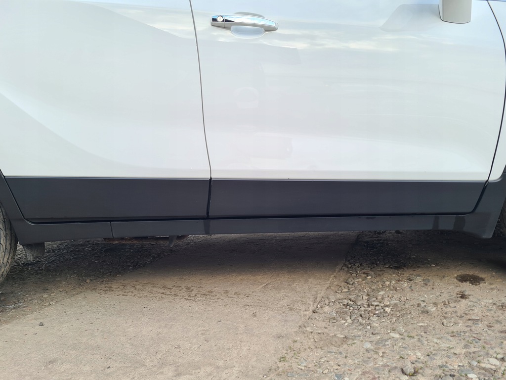 фото №1, Правый порог накладка молдинг порог mokka mokka x