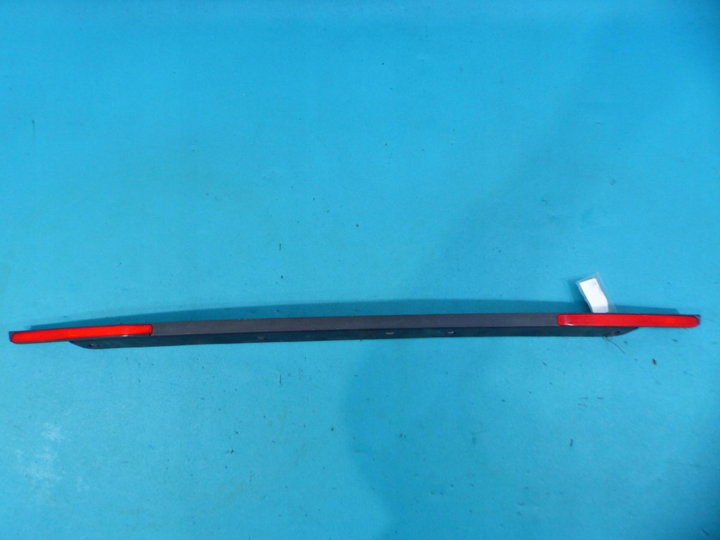 фото №1, Молдинг бампера задняя отражатели audi a8 d3 02r