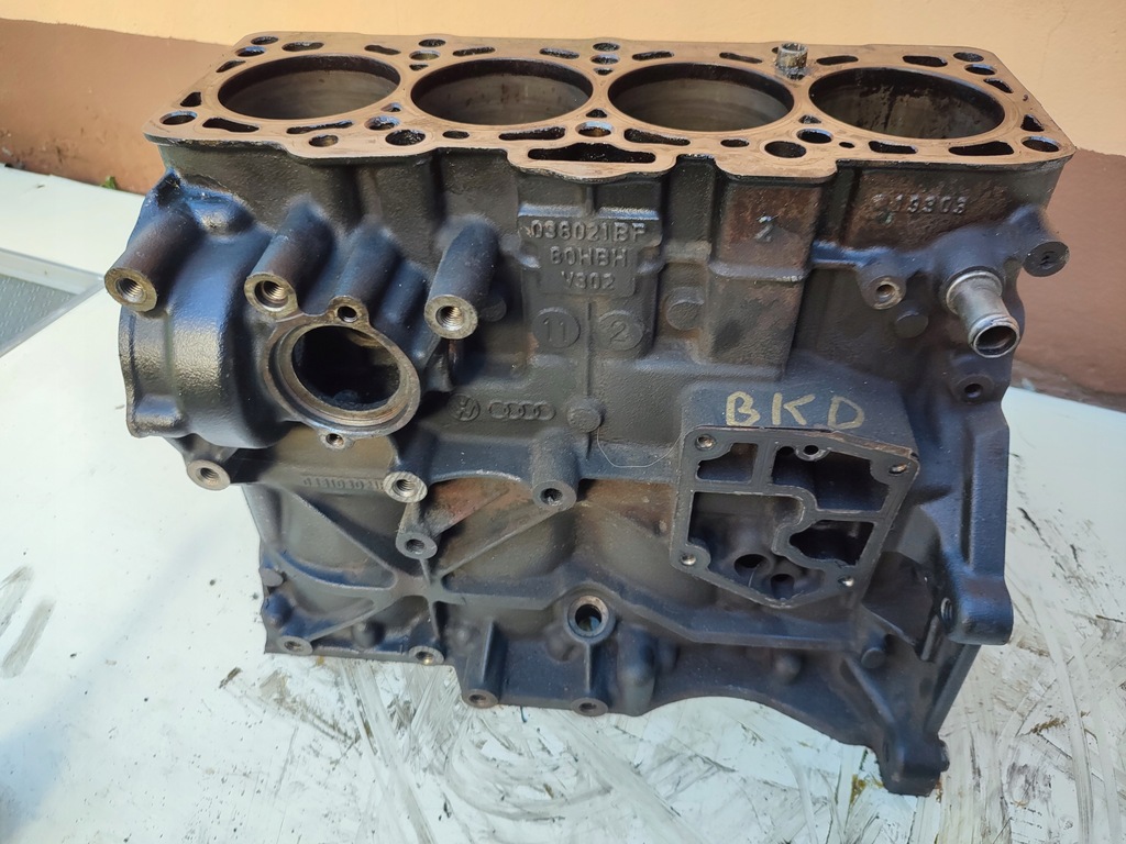 фото №8, Блок двигателя audi 2.0 tdi 038021bp