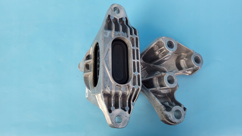 фото №6, Opel insignia b gsi 2.0t 21r кронштейн подушка коробки передач 84398110