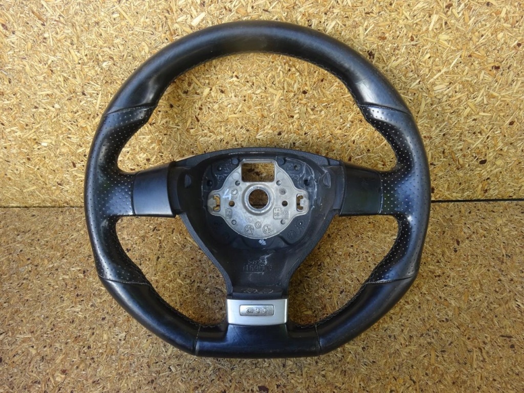 фото №1, Vw scirocco iii golf v gti r32 воздуховод кожа 1k0419091at