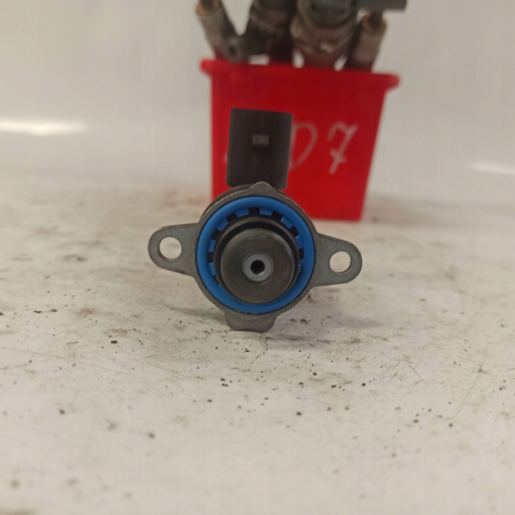 Volkswagen passat b7 клапан регулятор давления топлива 0928400768 Доставка