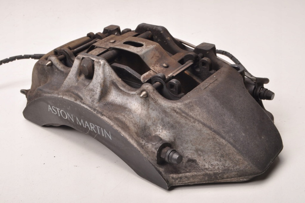 Aston martin db11 супорт гальмівний правий перед 20a52404 Недорого