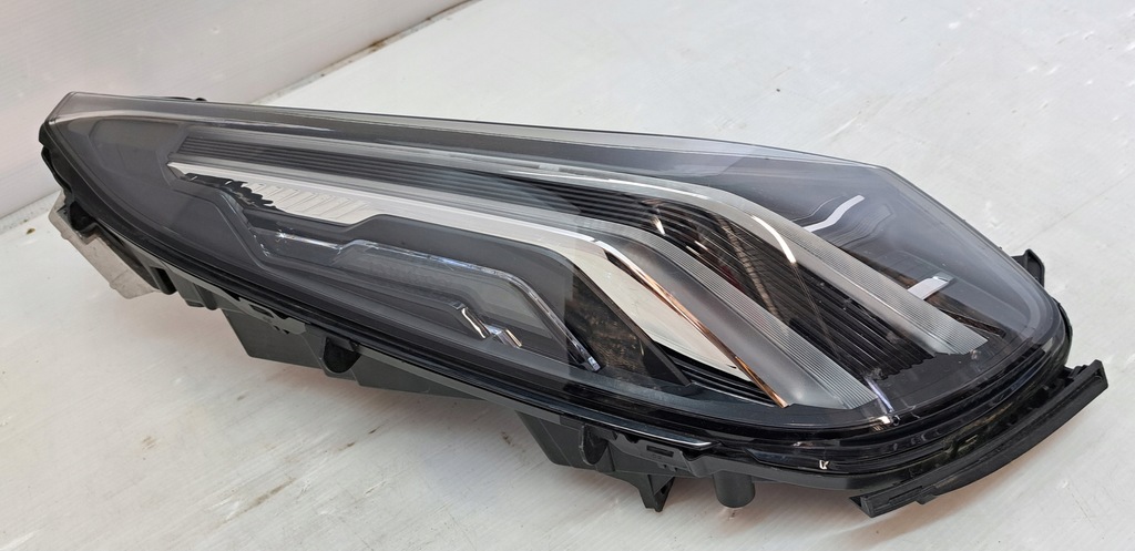 фото №1, Lynk&co1 21- лампа верхний правая led drl перед передняя