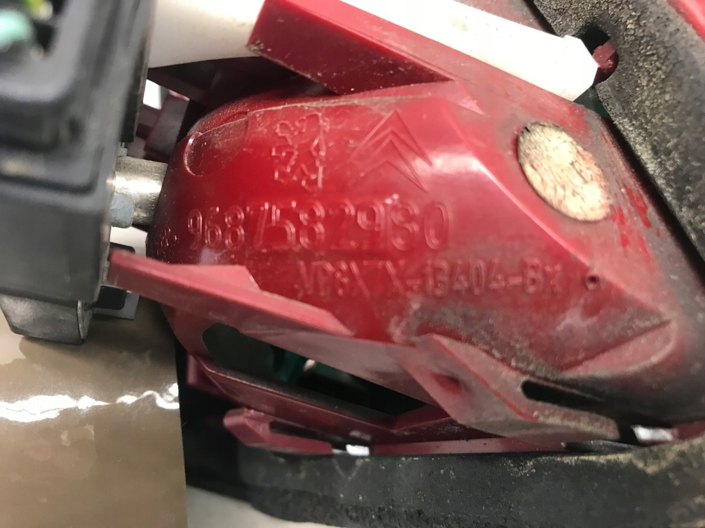 фото №6, Лампа правая задняя правый задняя w крышка багажника citroen c5 iii 9687582980 europa