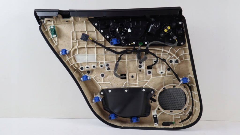 фото №8, Volvo v60 ii обшивка двері правий задня 30747504