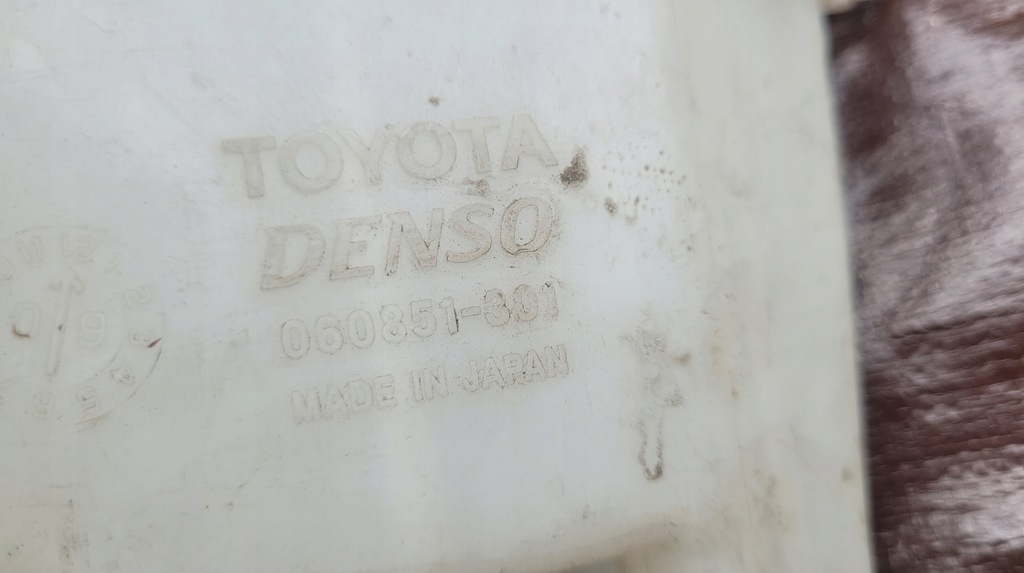 фото №7, Toyota hilux vii бак бачок омивача // 146